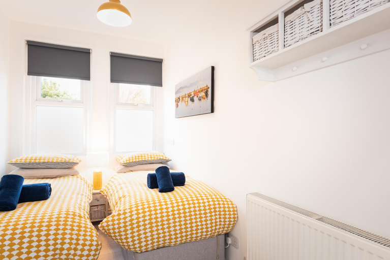 Room 5, Host Stay Ammonite, Dorset