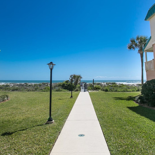 Room 3, Sea Haven 221 Oceanfront Pool Comfort, Saint Johns