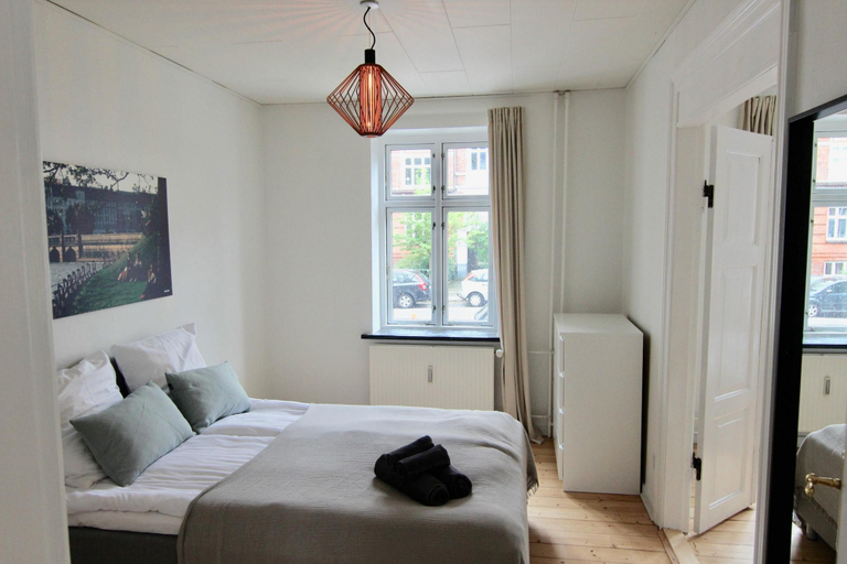 Room 5, 2-bed Apartment in one of Rhus Best Locations, Århus