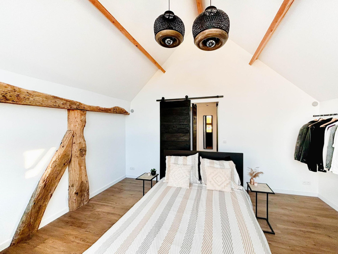 Room 5, Charming Authentic Home With Garden, Limburg
