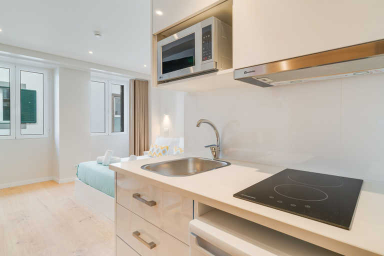 Private kitchen, Q Studios 1 by Atlantic Holiday, Funchal