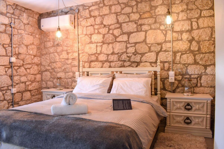Room 3, Coastal Stone Hideaway With Stunning Scenery, Peloponnese