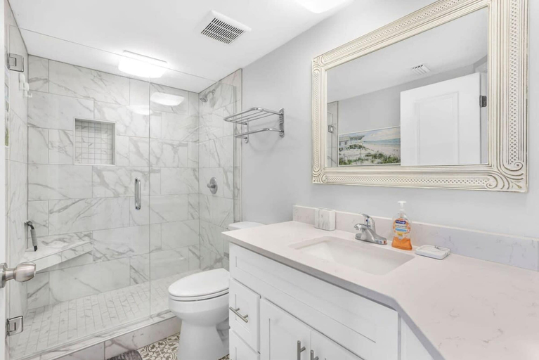 Room 5, Windward Pointe 303 Ideally Located on 3rd Floor, Baldwin