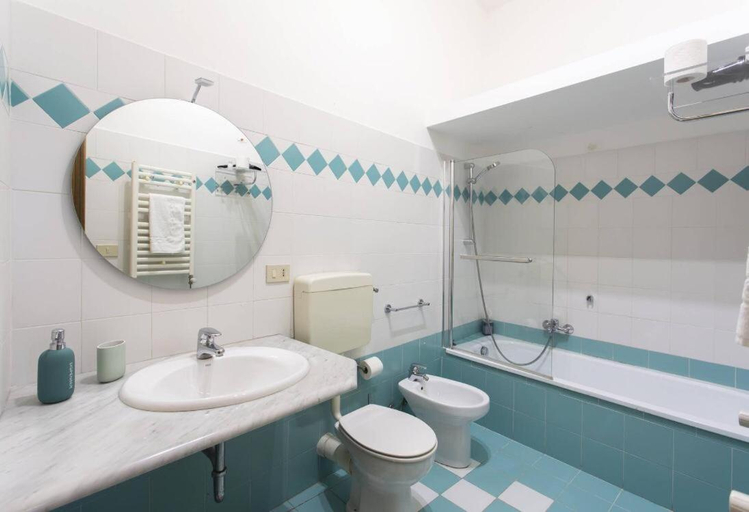Bathroom 4, BB4U Apartments and Terrace, Palermo
