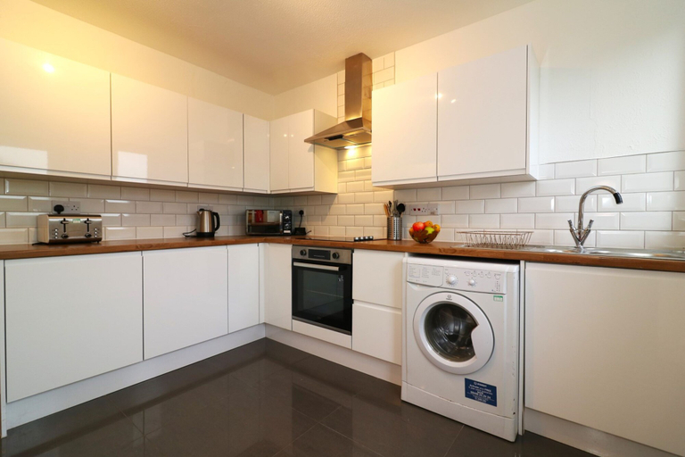 Room 4, Glen Lee - Bellshill, North Lanarkshire
