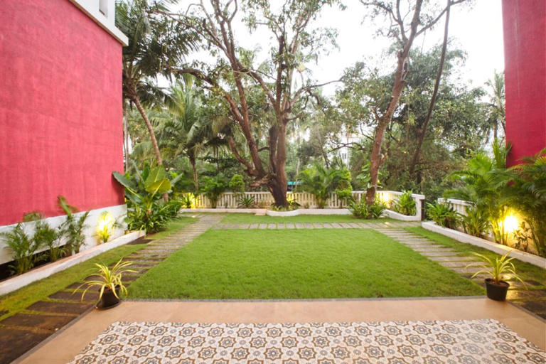Room 4, Spacious 3BR Apartment With Pool in Candolim, North Goa