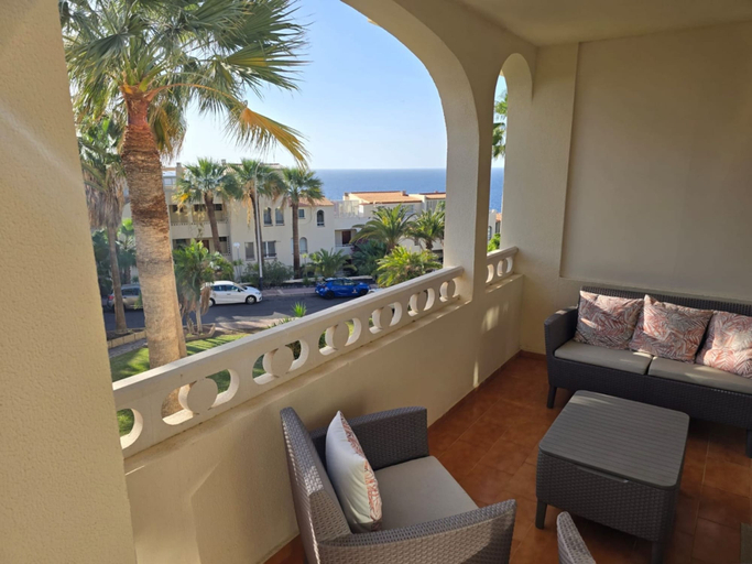 Others 5, Sun Kissed Vacation Home 3BR Retreat by the Ocean, Santa Cruz de Tenerife
