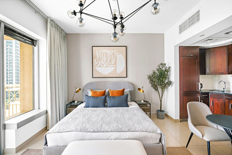 Room 5, Silkhaus Near Burj Khalifa Prime Studio Downtown, Dubai
