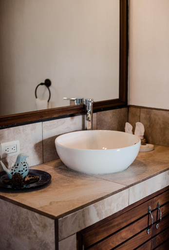 Bathroom 3, Hotel Los Olivos, Santiago Atitlán