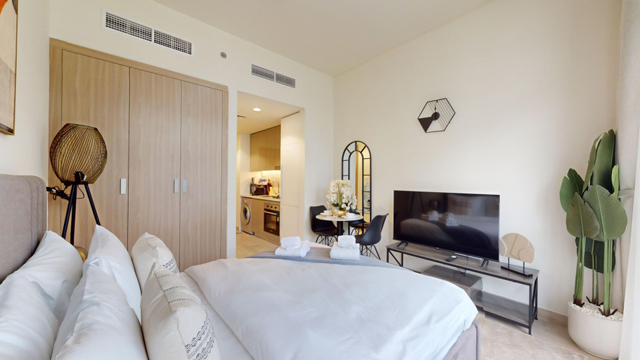 Room 2, Al Meydan - Azizi Riviera 46 - 407, Dubai