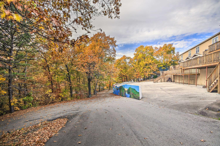 Others 4, Cozy Eucha Townhome with Deck and Lake Access!, Delaware
