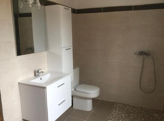 Bathroom, Les Filaos-Villa entre fleuve saloum et ocean, Fatick