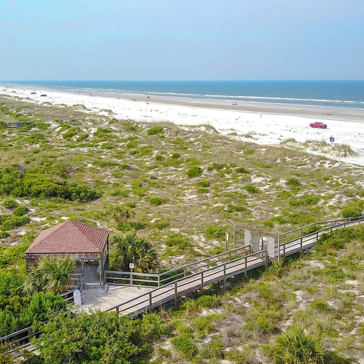 Room 4, Sun-drenched Beachfront Oasis at Hibiscus Free Tix, Saint Johns