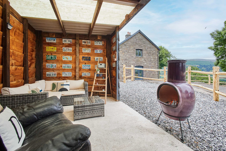 Others 4, Host Stay Trem Y Cwm, Powys