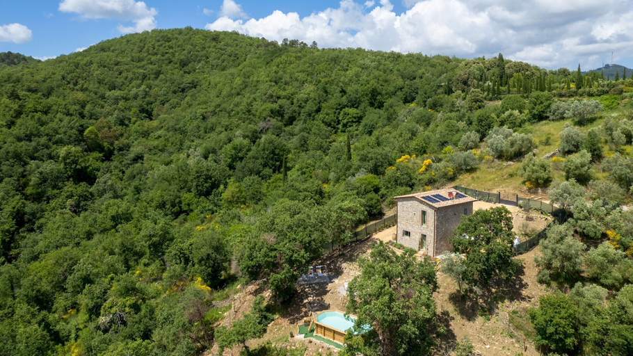 Room 3, Cottage Dolcevista 4 2 Emma Villas, Siena