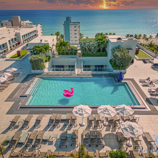 Room 3, Balcony Hollywood Beach Broad Walk Rooftop Pool, Broward
