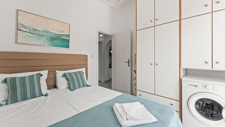 Room 2, Seaside Oasis Near Heraklion Villa Maro Getaway, Crete