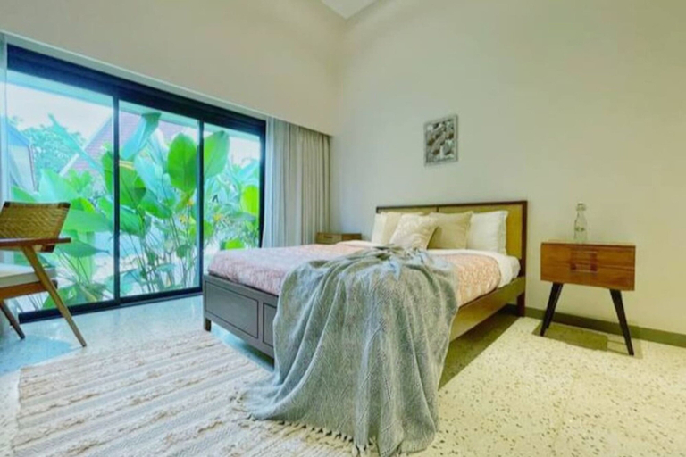 Room 5, Villa Ezra - 10 Mins From Thalassa Vagator Beach, North Goa