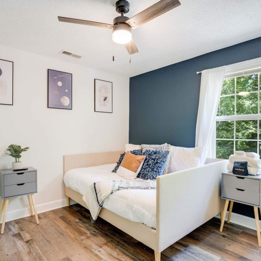 Room 3, Cozy Oasis of Downtown Clarksville, Montgomery