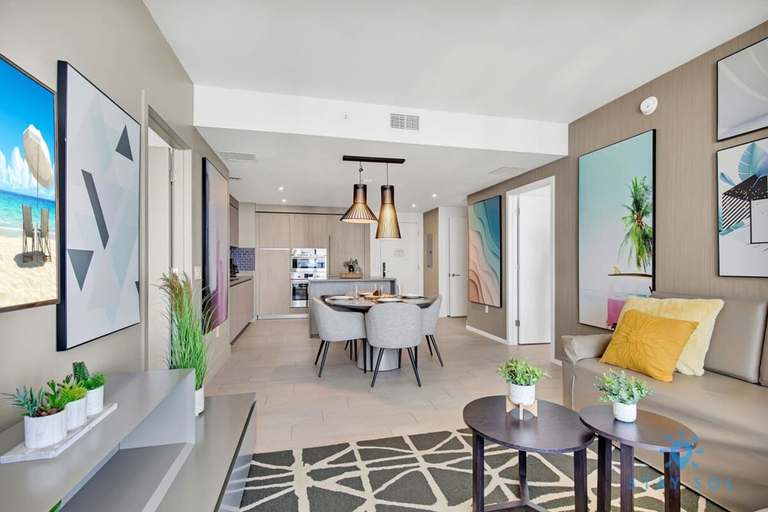 Room 5, Luxury Ocean View Balcony Pools Free Parking, Broward