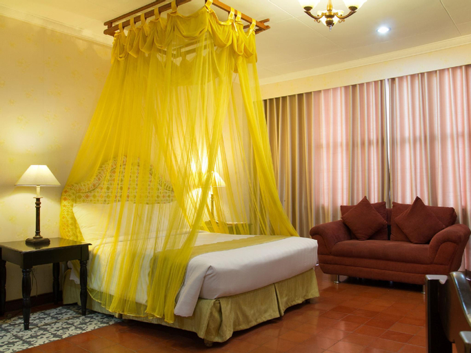 Bedroom 12