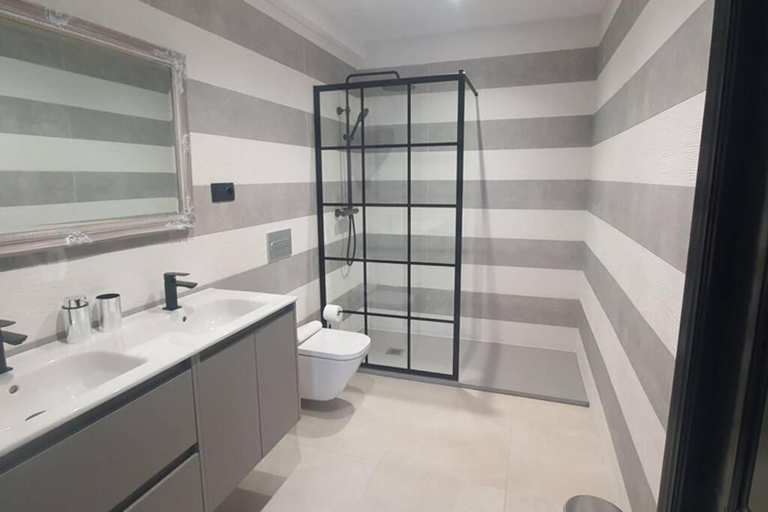 Bathroom 2, Duplex con terraza, A Coruña