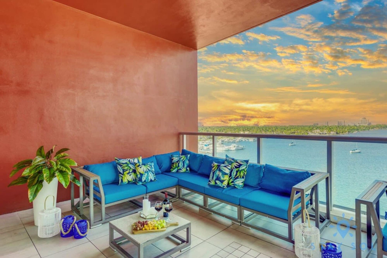 Room 4, Amazing Pool Gym Hot Tub Near Beach, Broward