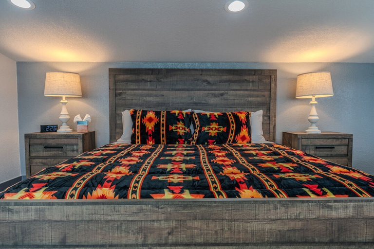 Bedroom 3, Waylon In The Hill Country - Hacienda Amor, Blanco