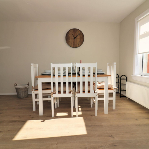 Room 2, Honeywell House - Airdrie, North Lanarkshire