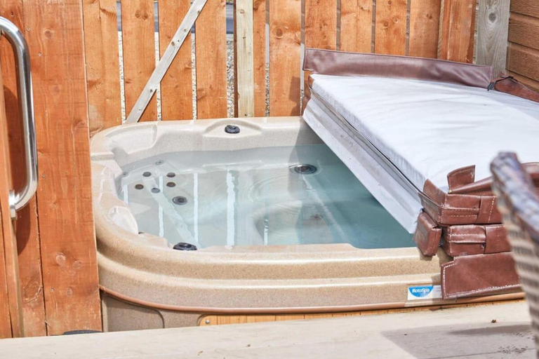Others 1, Host Stay Yolo Lodge, Northumberland