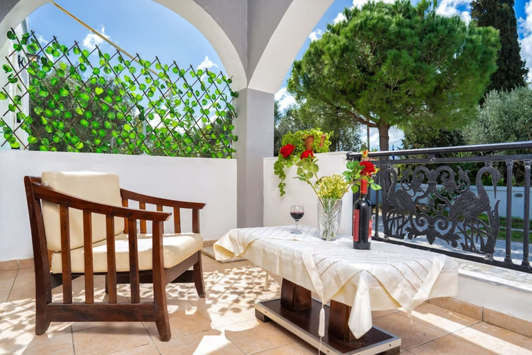 Room 2, Zante s Azure Nest - Serene Summer Getaway, Ionian Islands