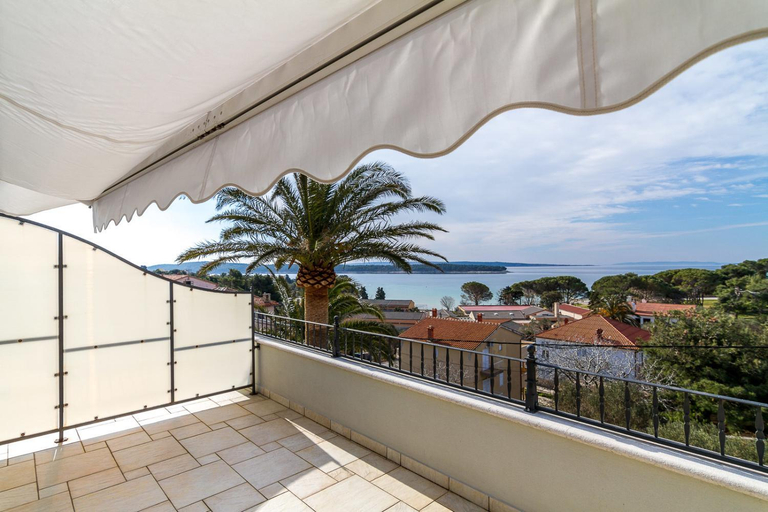 Balcony/terrace 4, Apartments Marco Polo, Lopar/Supetarska Draga