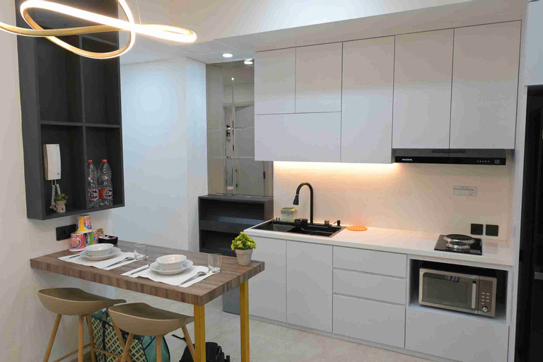 Dining Room 6