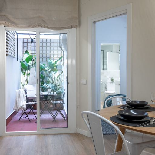 Room 3, Vicens Gem Private Terrace HS Wi-fi in Gracia by Myrentalhost, Barcelona