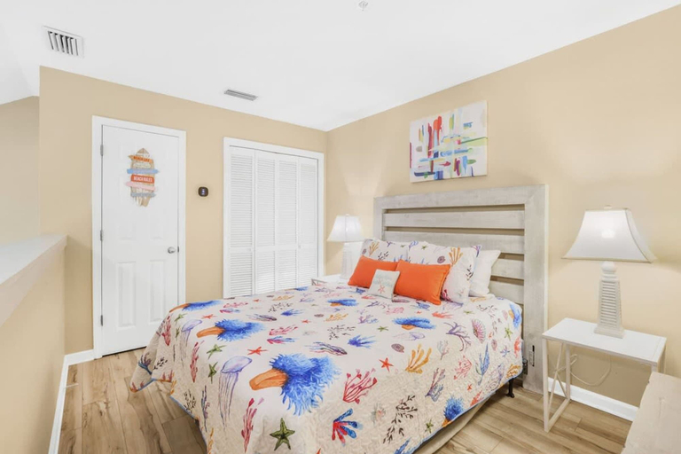 Room 3, Grand Caribbean Pool Gym Beach View, Baldwin