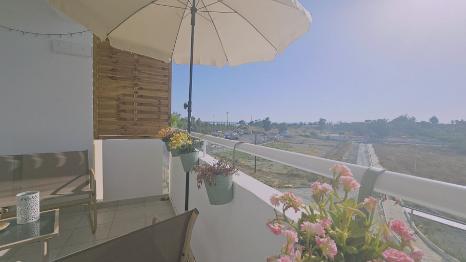 Room 3, 143 LCA - Stay Kastella Beach Apartment, Larnaca