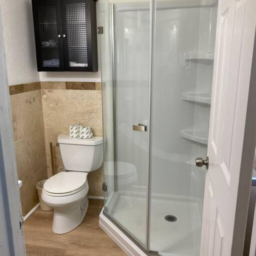 Bathroom, The Seashell Suite w Private Balcony Walk 2 Beach, Pinellas