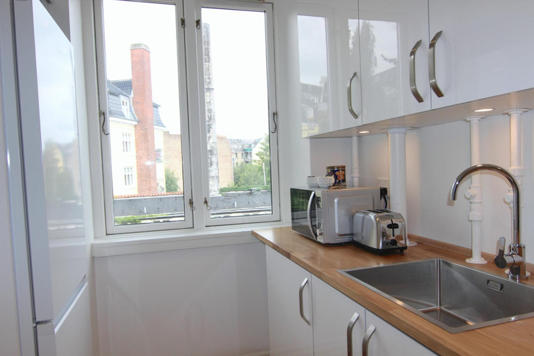 Room 2, Great and Spacious 1-bed w, Frederiksberg
