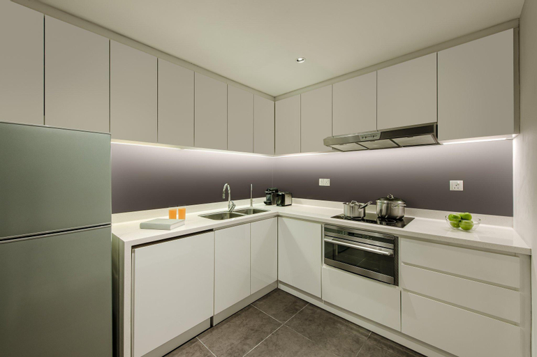 Dining Room 8