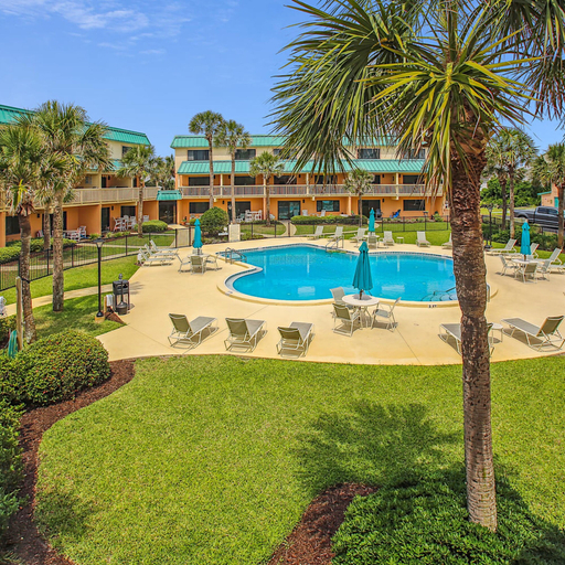 Room 2, Sea Haven 221 Oceanfront Pool Comfort, Saint Johns