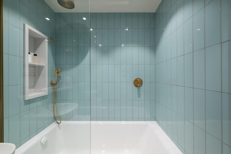 Bathroom 4, Chic Urban Flat With Rooftop Access, London