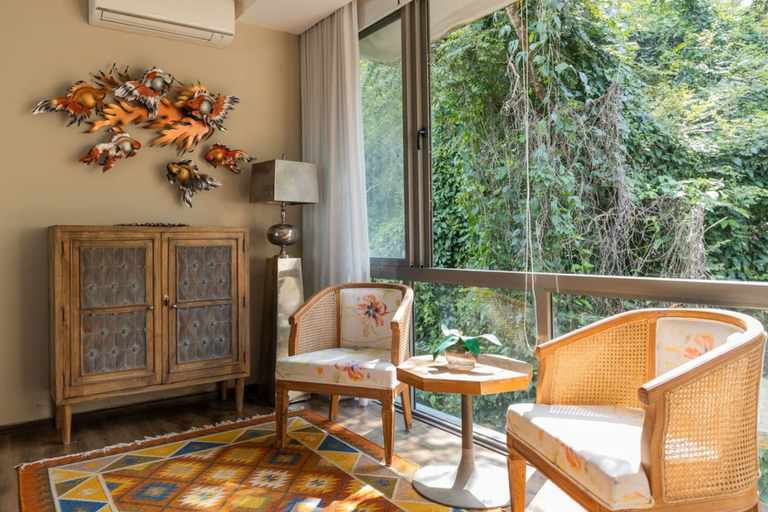 Room 2, Avior by Hireavilla - 4BR w Infinity Pool in Parra, North Goa