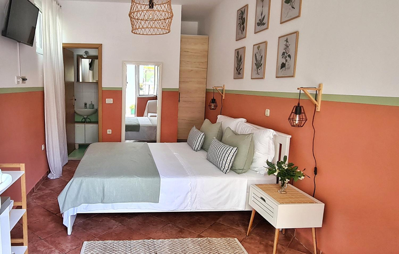 Bathroom 2, A Charming Oasis In The City Heart 2, Makarska