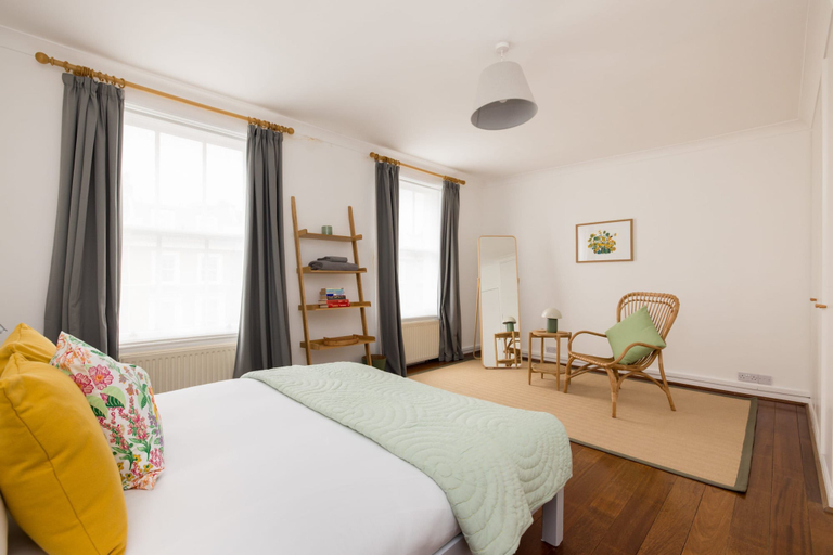 Bedroom 3, Charming Primrose Hill Rooftop Duplex, London