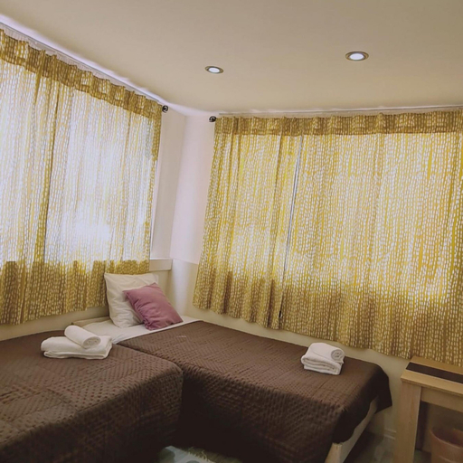 Room 3, 24 LCA - Garden Flat, Larnaca