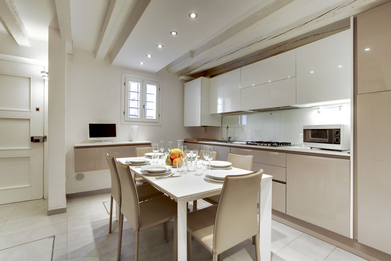 Room 4, Pozzo Roverso by Wonderful Italy, Venezia