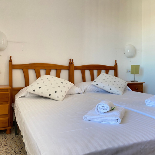 Room 2, Europa 62 in Roses With 2 Bedrooms and 2 Bathrooms, Girona