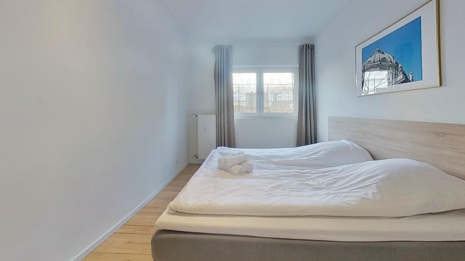Room 5, Fantastic 2-bed in Frederiksberg C, Frederiksberg