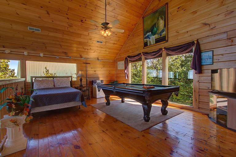 Room 3, Picturesque 2 2 Close to Parkway, Sevier