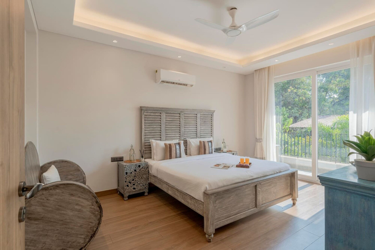 Room 2, Amani by Hireavilla - 4BR w Pvt Pool in North Goa, North Goa
